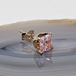10K Yellow Gold Square Pink Crystal Single Stud Single Earring 5mm 0.40g